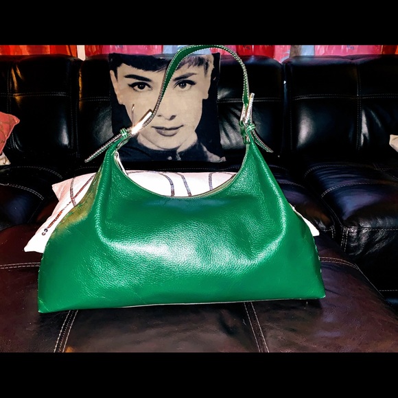 BCBGMaxAzria Handbags - 👠👜BEAUTIFUL BCBG MAXAZRIA PURSE 👠👜